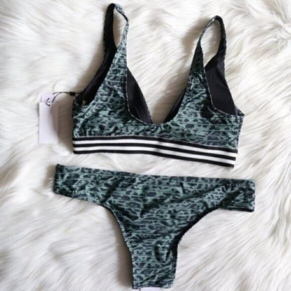 NWT BCBGeneration Leopard Print Bikini Set Size Medium Green Bathing Suit - Picture 6 of 8